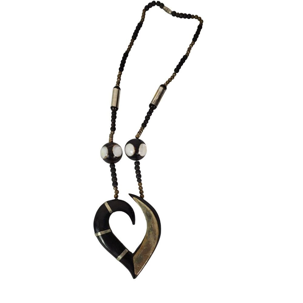 Heart Tribal Bohemian Chunky Beaded Shell Necklace Black White